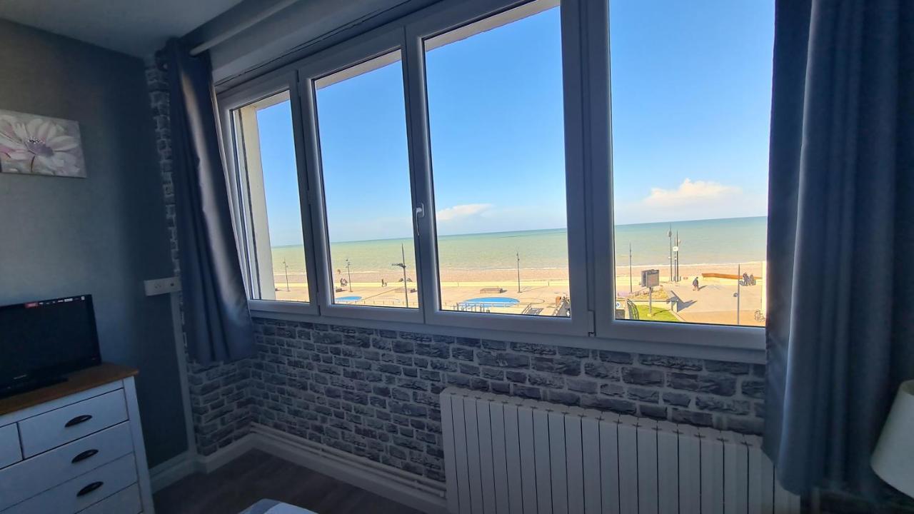 Residence Du Bord De Mer 9 Appartements Avec Une Vraie Vue Mer Le Tréport Dış mekan fotoğraf